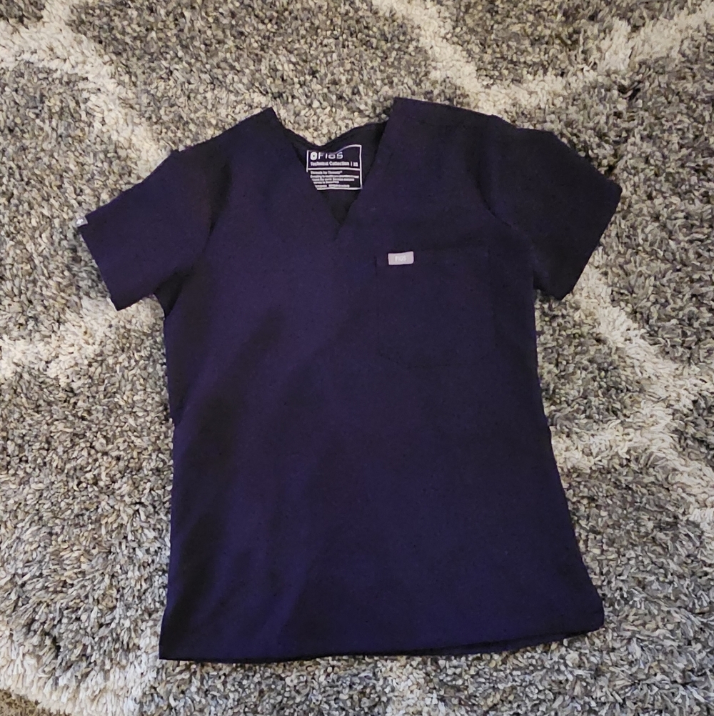Figs Deep Purple Scrub Top